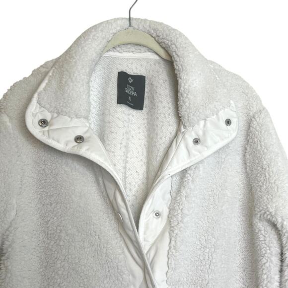 Members Mark Cozy Sherpa Jacket Womens XL Ivory Faux Fur Fleece Snaps Pockets - Picture 2 of 6